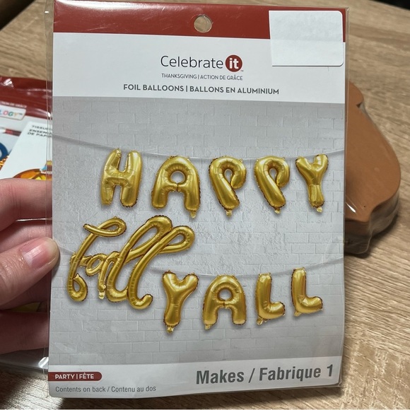 Fall Thanksgiving Bundle NEW balloons, activity kit, foam acorns - Picture 3 of 4